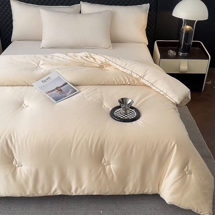 91家纺网 家纺一手货源 找家纺 林希 2026新款真丝缎天丝棉大豆被双人春秋被空调被加厚冬被婚庆送礼 牛奶米