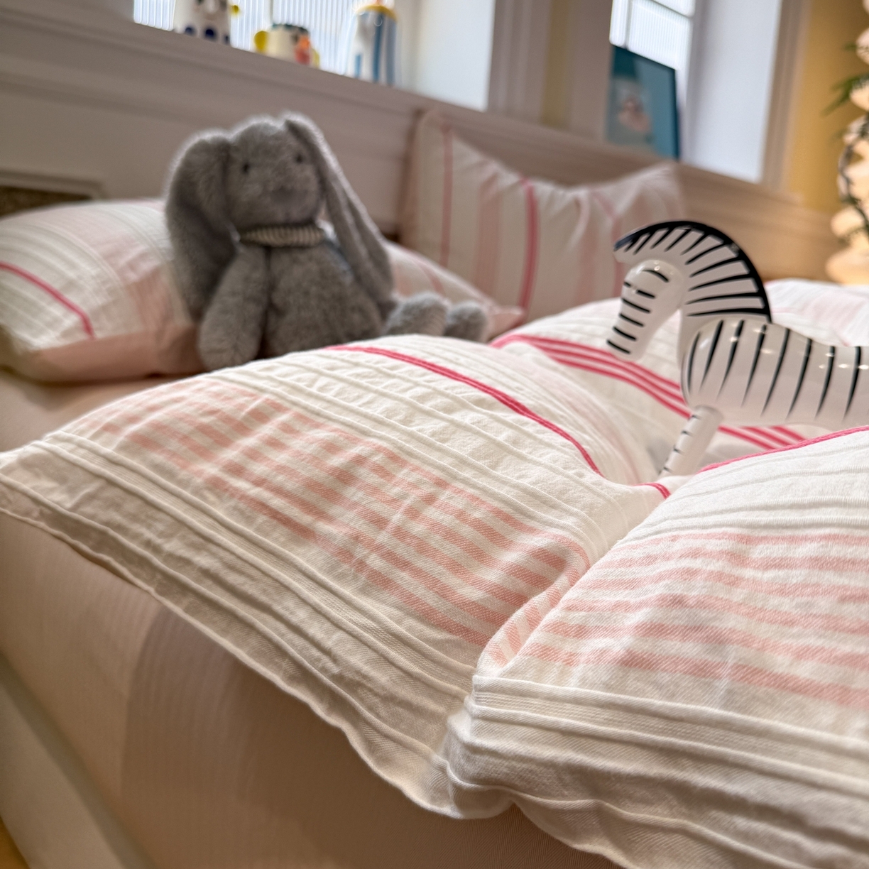 91家纺网 家纺一手货源 找家纺 棉小二 2026新款A类全棉水洗棉色织提花三件套-简约 简约-粉