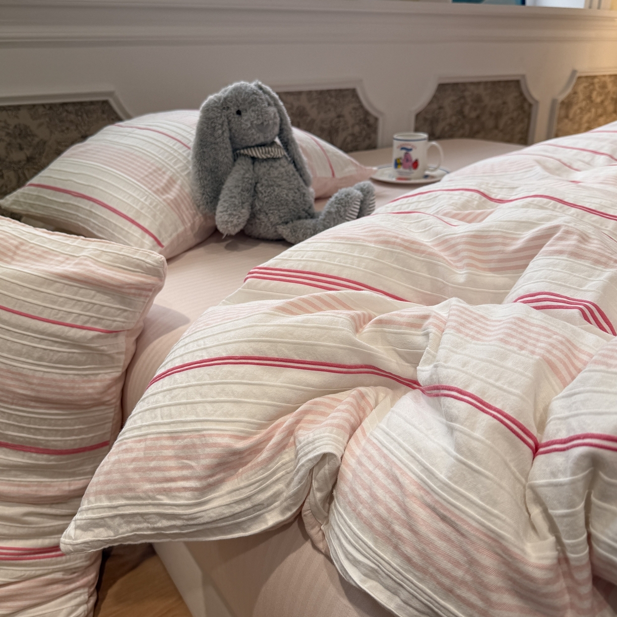 91家纺网 家纺一手货源 找家纺 棉小二 2026新款A类全棉水洗棉色织提花三件套-简约 简约-粉