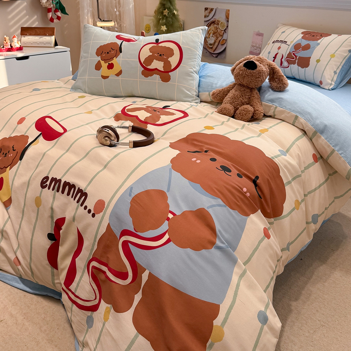 91家纺网 家纺一手货源 找家纺 麦田家纺 2026新款全棉13070数码印花四件套 苹果小狗