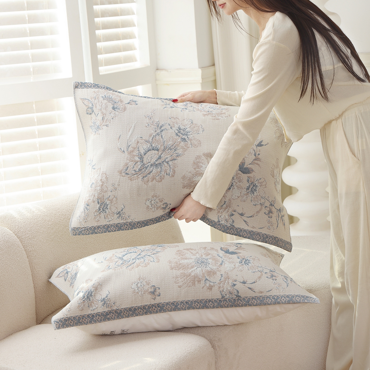 91家纺网 家纺一手货源 找家纺 朴尔家纺-毛巾被 2026新品多彩棉素雅色织提花纯棉纱布枕巾 清岁