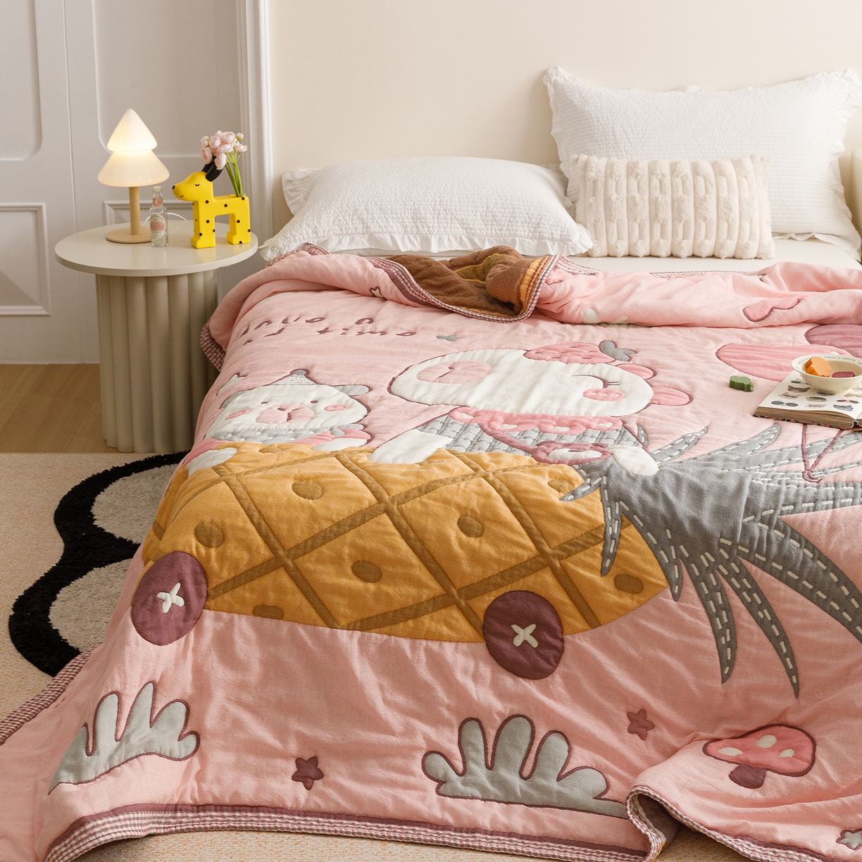 91家纺网 家纺一手货源 找家纺 朴尔家纺-毛巾被 2026新品纯棉云朵棉卡通独版十层加厚纱布泡芙被毛巾被 菠萝船-粉