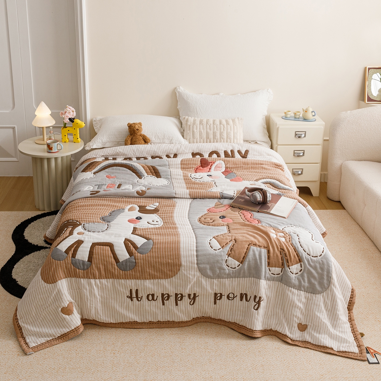 91家纺网 家纺一手货源 找家纺 朴尔家纺-毛巾被 2026新品纯棉云朵棉卡通独版十层加厚纱布泡芙被毛巾被 彩虹马