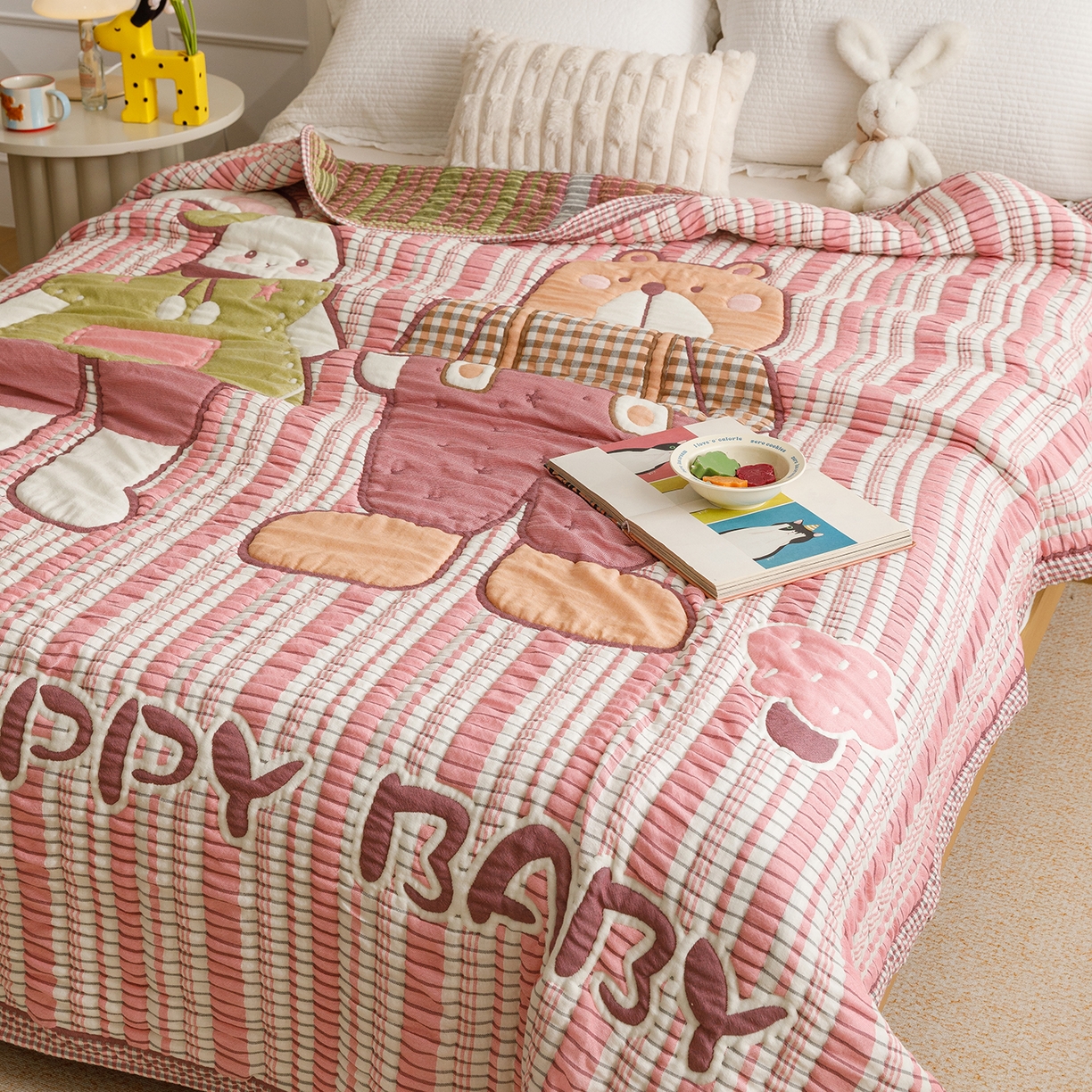 91家纺网 家纺一手货源 找家纺 朴尔家纺-毛巾被 2026新品纯棉云朵棉卡通独版十层加厚纱布泡芙被毛巾被 粉色条纹伙伴