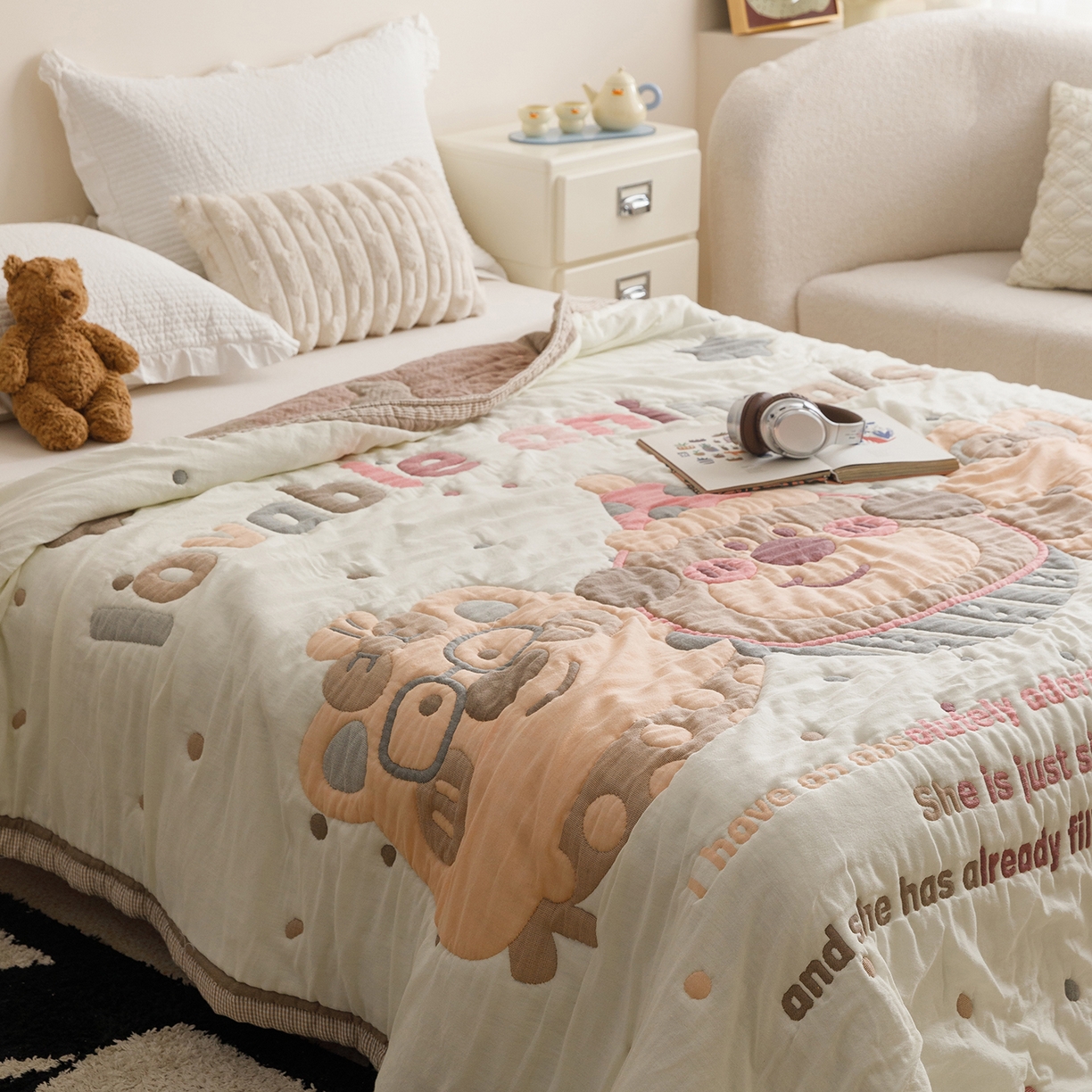 91家纺网 家纺一手货源 找家纺 朴尔家纺-毛巾被 2026新品纯棉云朵棉卡通独版十层加厚纱布泡芙被毛巾被 欢乐动物