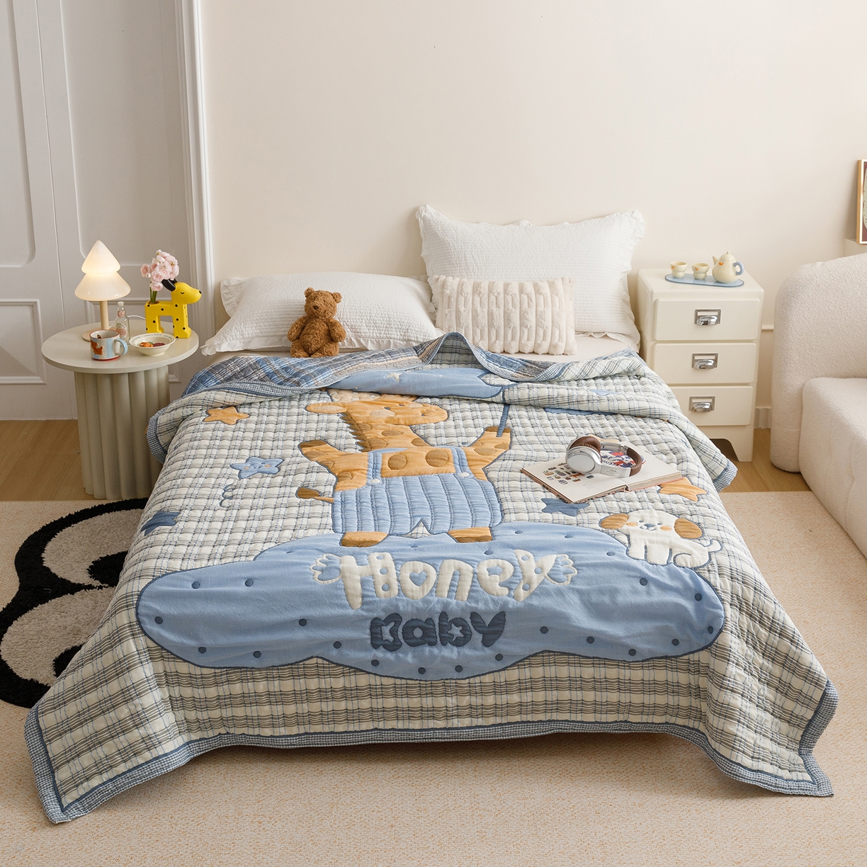 91家纺网 家纺一手货源 找家纺 朴尔家纺-毛巾被 2026新品纯棉云朵棉卡通独版十层加厚纱布泡芙被毛巾被 蓝色长颈鹿