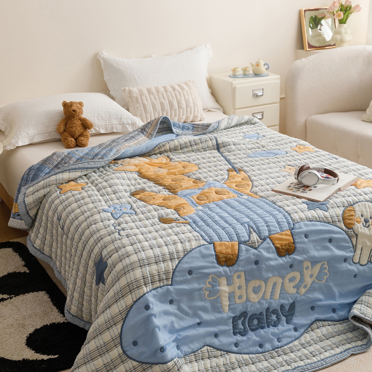 91家纺网 家纺一手货源 找家纺 朴尔家纺-毛巾被 2026新品纯棉云朵棉卡通独版十层加厚纱布泡芙被毛巾被 蓝色长颈鹿