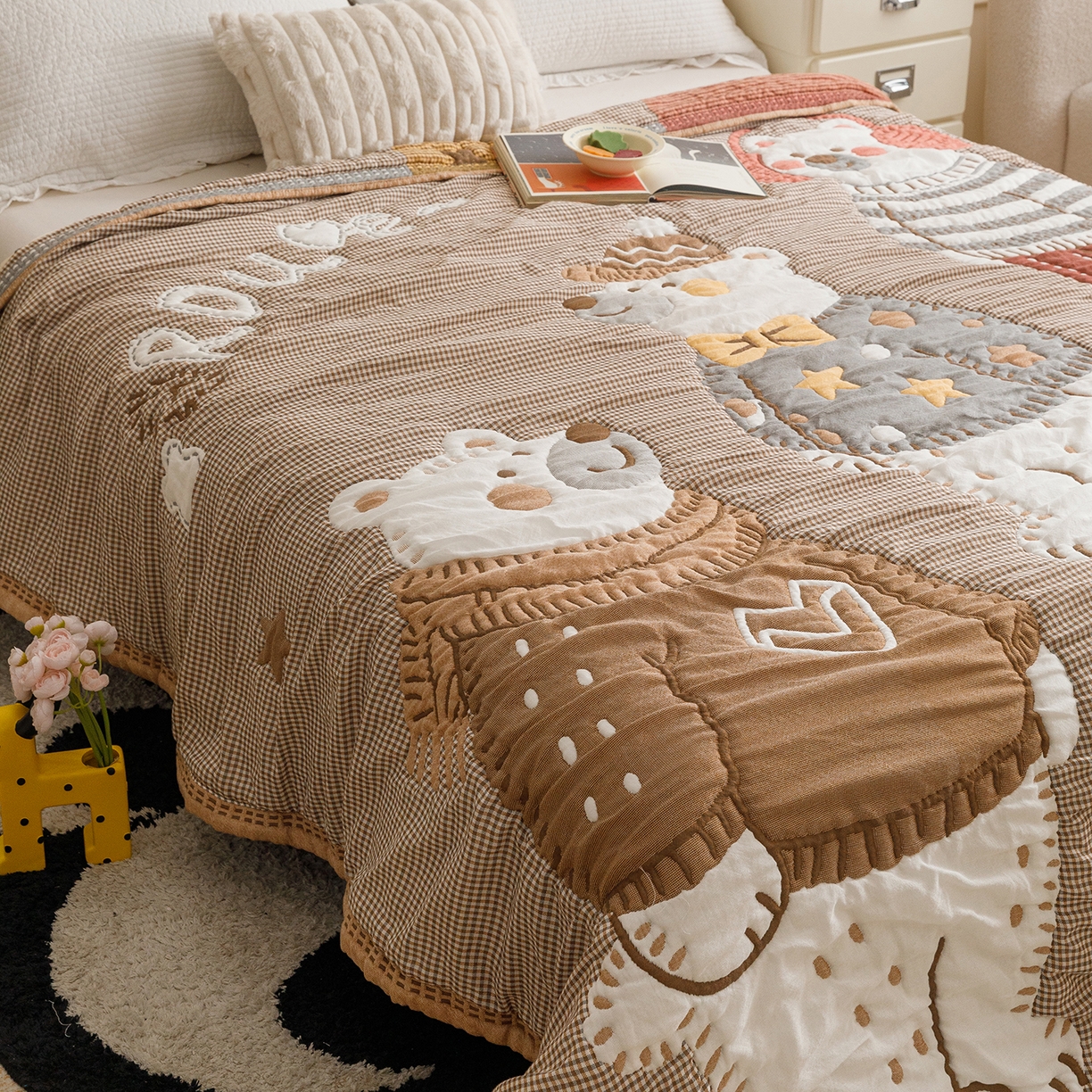 91家纺网 家纺一手货源 找家纺 朴尔家纺-毛巾被 2026新品纯棉云朵棉卡通独版十层加厚纱布泡芙被毛巾被 毛线熊宝