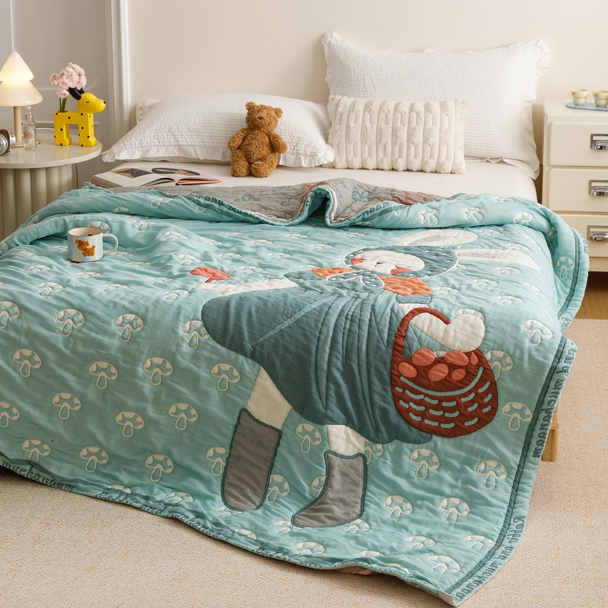 91家纺网 家纺一手货源 找家纺 朴尔家纺-毛巾被 2026新品纯棉云朵棉卡通独版十层加厚纱布泡芙被毛巾被 蘑菇兔兔