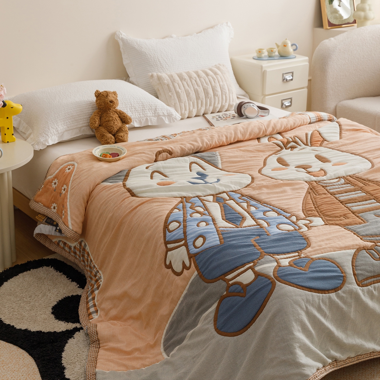 91家纺网 家纺一手货源 找家纺 朴尔家纺-毛巾被 2026新品纯棉云朵棉卡通独版十层加厚纱布泡芙被毛巾被 绅士兔先生