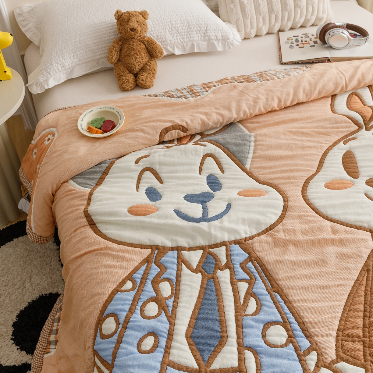 91家纺网 家纺一手货源 找家纺 朴尔家纺-毛巾被 2026新品纯棉云朵棉卡通独版十层加厚纱布泡芙被毛巾被 绅士兔先生