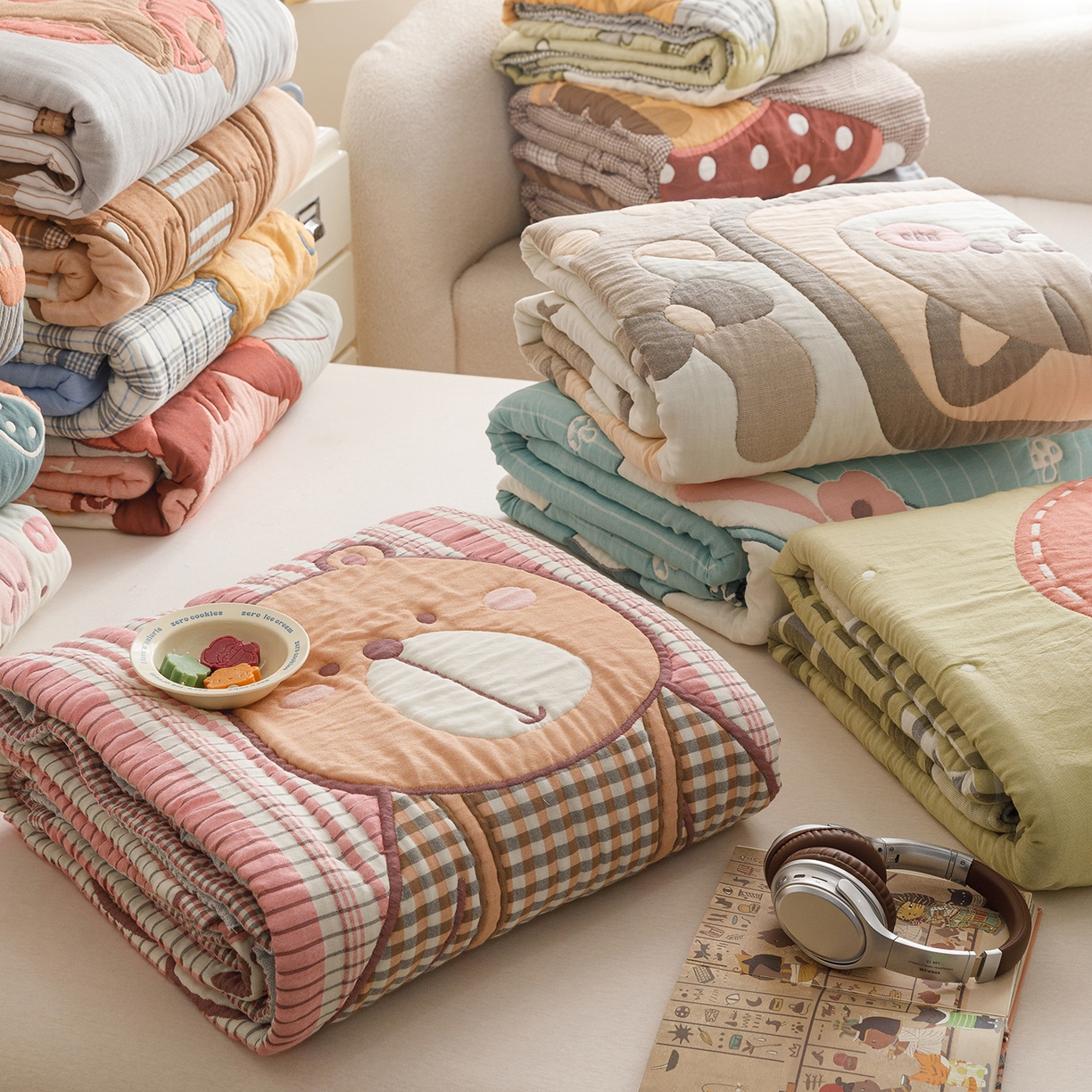 91家纺网 家纺一手货源 找家纺 朴尔家纺-毛巾被 2026新品纯棉云朵棉卡通独版十层加厚纱布泡芙被毛巾被 组合图