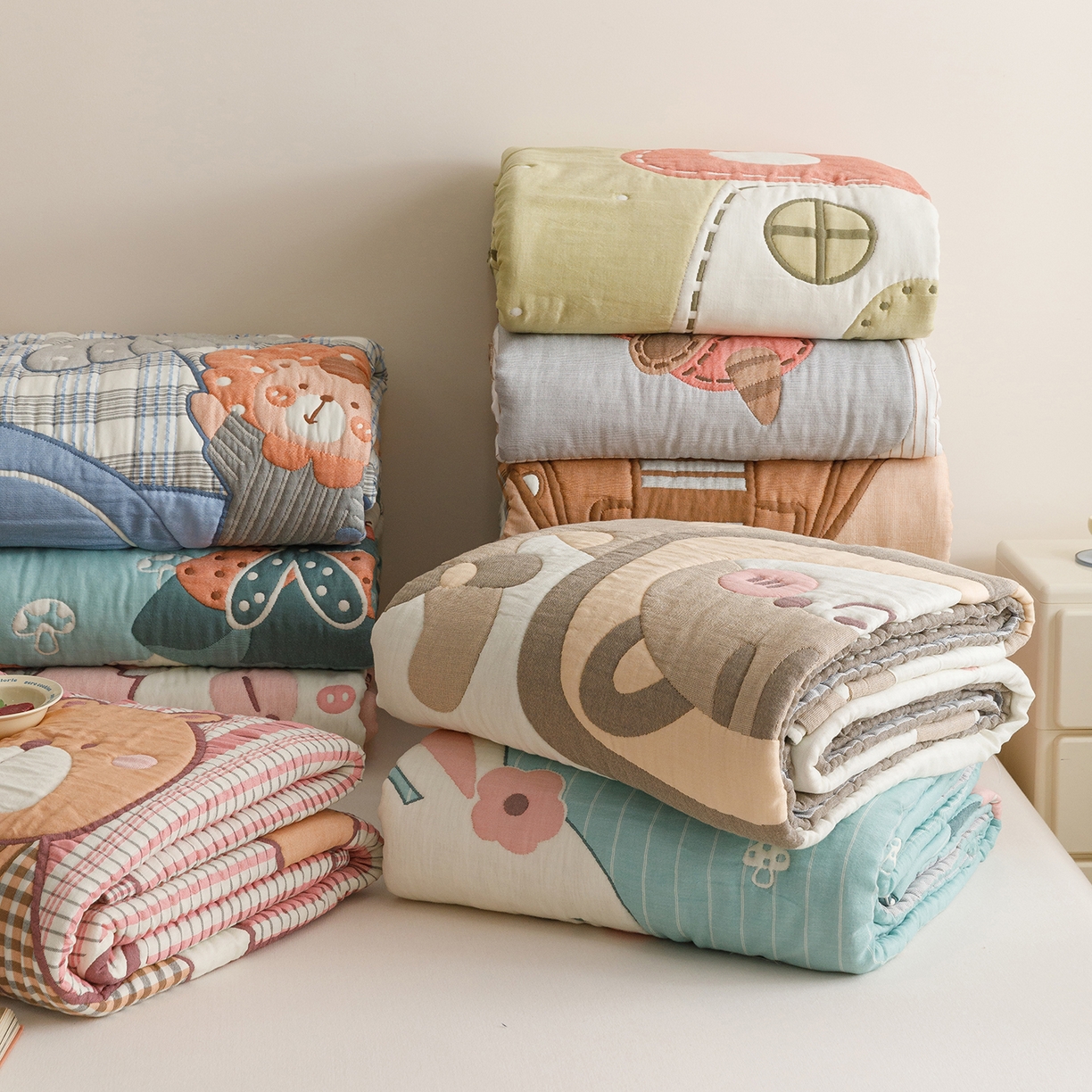 91家纺网 家纺一手货源 找家纺 朴尔家纺-毛巾被 2026新品纯棉云朵棉卡通独版十层加厚纱布泡芙被毛巾被 组合图