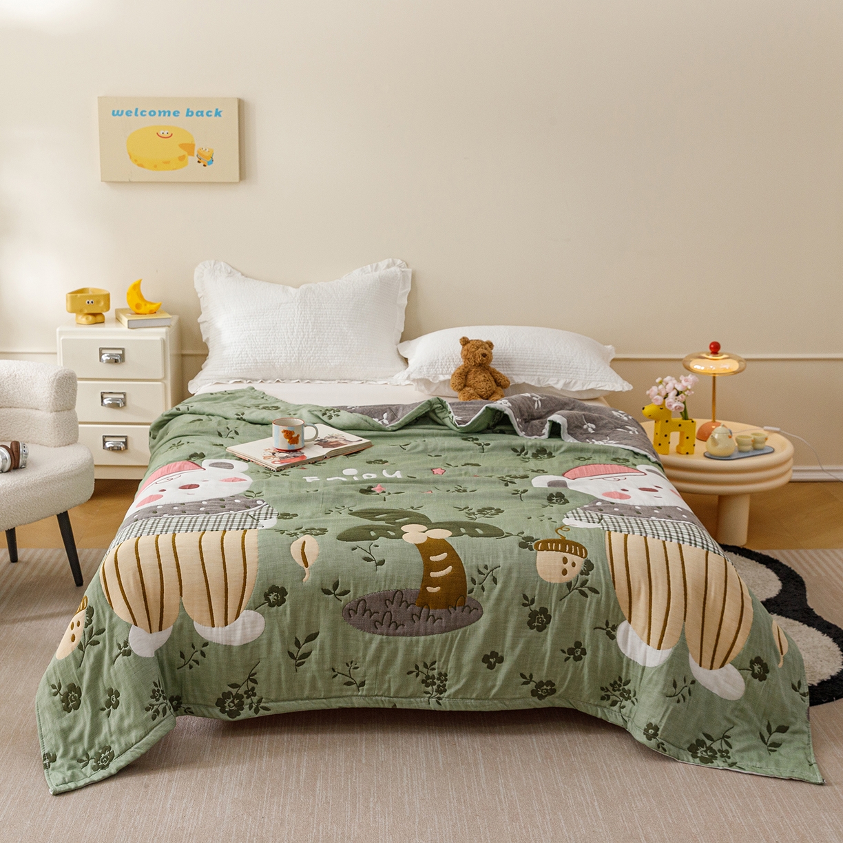 91家纺网 家纺一手货源 找家纺 朴尔家纺-毛巾被 2026新品十层轻肤纯棉云朵棉色织提花纱布泡芙被毛巾被 花园坚果熊-绿