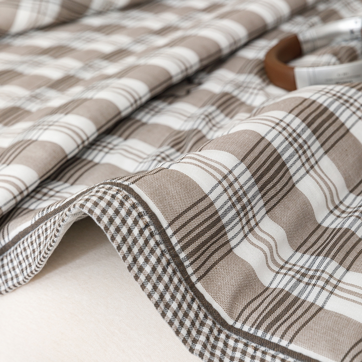 91家纺网 家纺一手货源 找家纺 朴尔家纺-毛巾被 2026新品十层轻肤纯棉云朵棉色织提花纱布泡芙被毛巾被 气球卡皮-灰