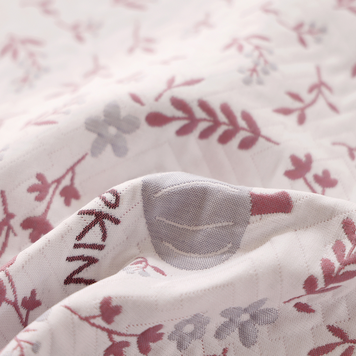 91家纺网 家纺一手货源 找家纺 朴尔家纺-毛巾被 2026新品小清新纯棉色织高密多层纱布枕巾 花韵南瓜-粉