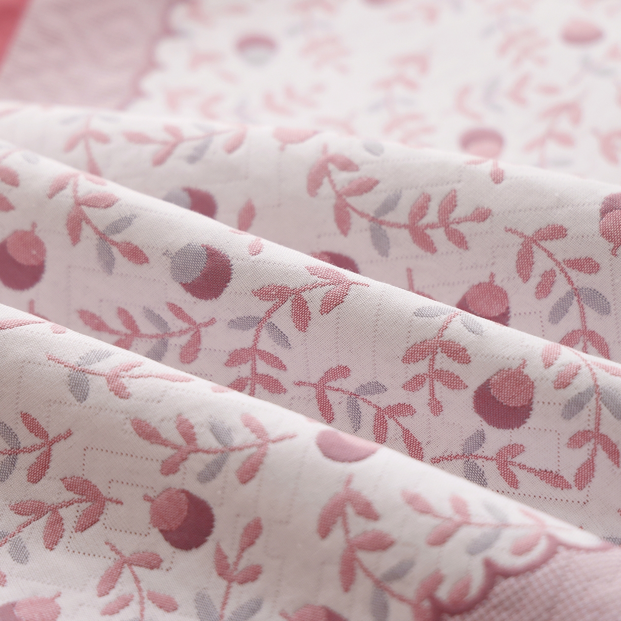 91家纺网 家纺一手货源 找家纺 朴尔家纺-毛巾被 2026新品小清新纯棉色织高密多层纱布枕巾 恋恋榛果-粉