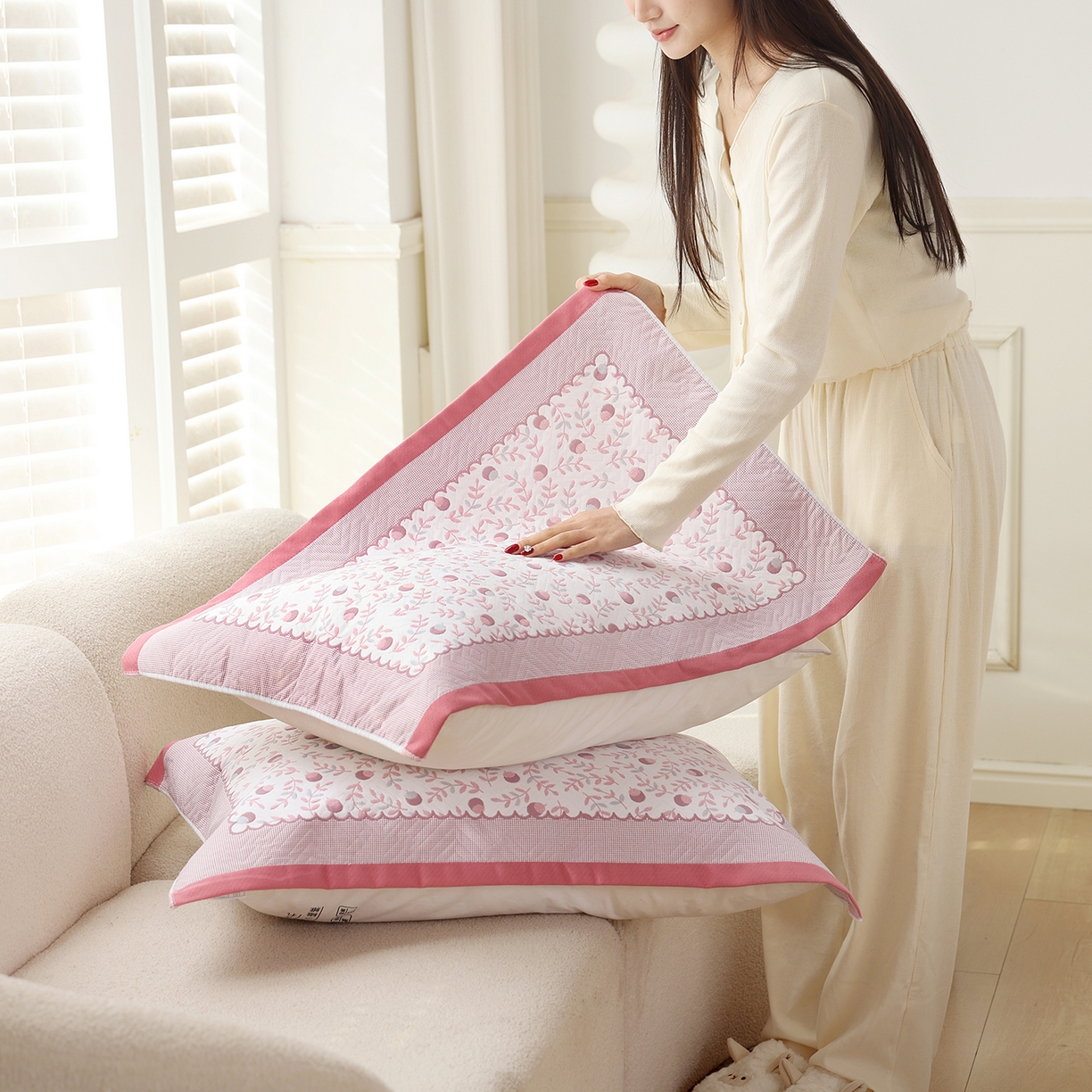 91家纺网 家纺一手货源 找家纺 朴尔家纺-毛巾被 2026新品小清新纯棉色织高密多层纱布枕巾 恋恋榛果-粉