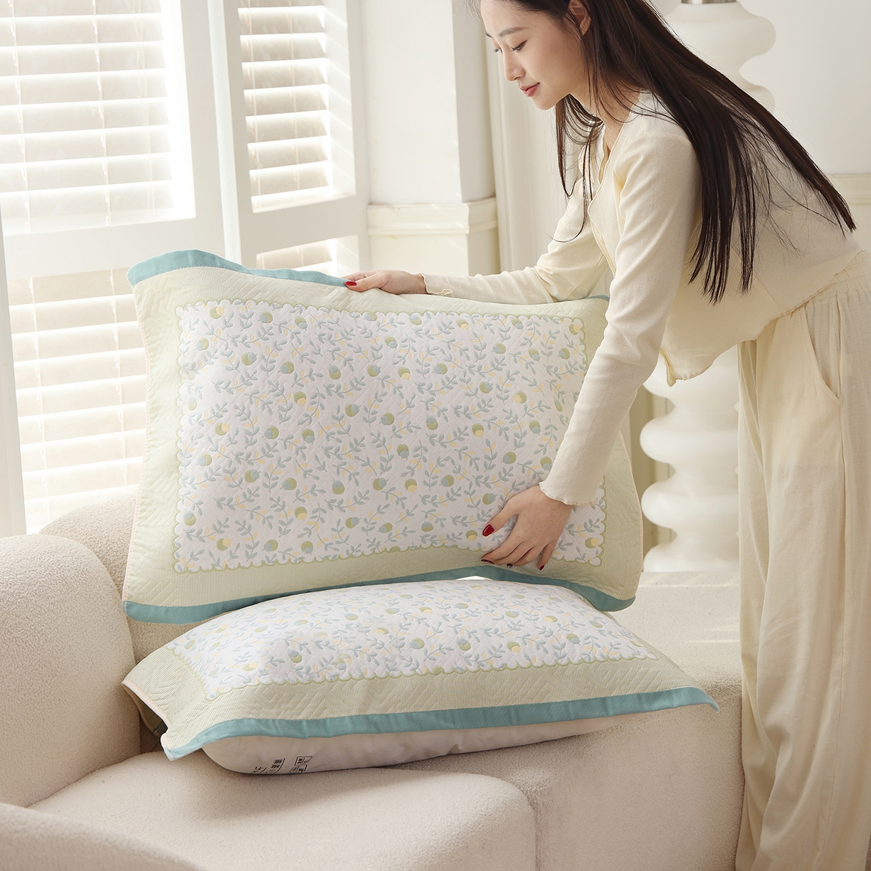 91家纺网 家纺一手货源 找家纺 朴尔家纺-毛巾被 2026新品小清新纯棉色织高密多层纱布枕巾 恋恋榛果-绿