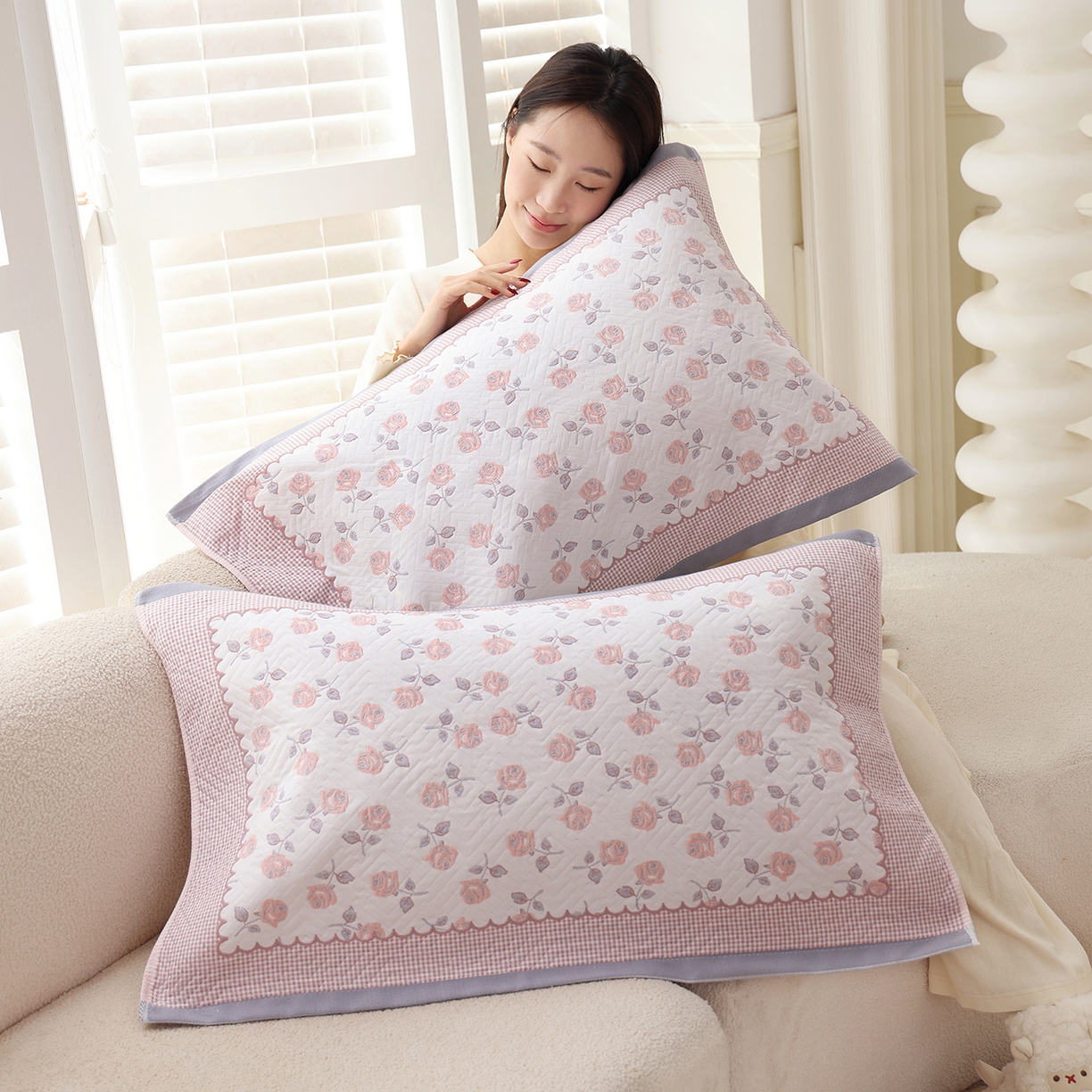 91家纺网 家纺一手货源 找家纺 朴尔家纺-毛巾被 2026新品小清新纯棉色织高密多层纱布枕巾 漫漫蔷薇-灰