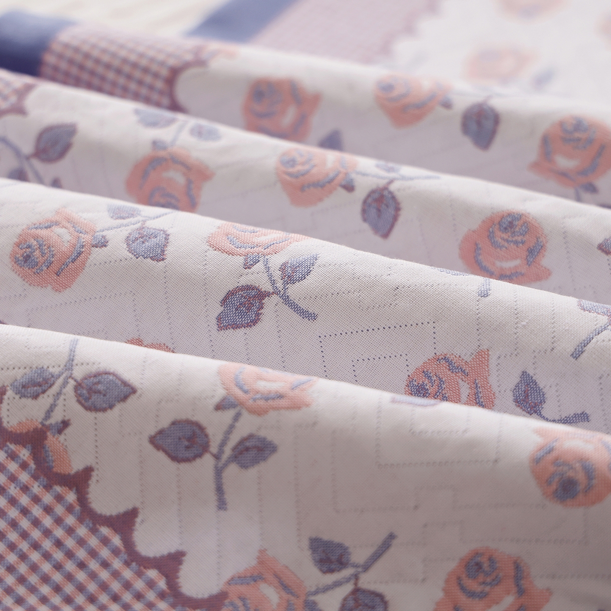 91家纺网 家纺一手货源 找家纺 朴尔家纺-毛巾被 2026新品小清新纯棉色织高密多层纱布枕巾 漫漫蔷薇-蓝