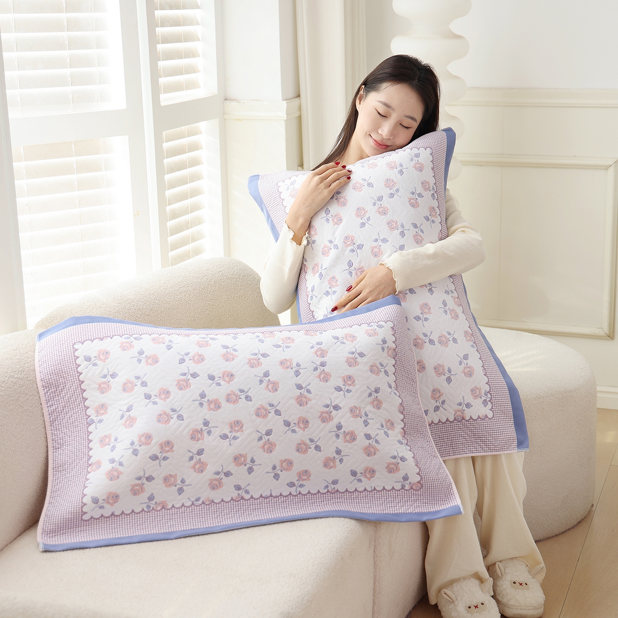 91家纺网 家纺一手货源 找家纺 朴尔家纺-毛巾被 2026新品小清新纯棉色织高密多层纱布枕巾 漫漫蔷薇-蓝