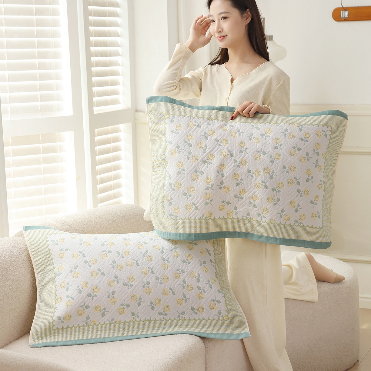 91家纺网 家纺一手货源 找家纺 朴尔家纺-毛巾被 2026新品小清新纯棉色织高密多层纱布枕巾 漫漫蔷薇-绿