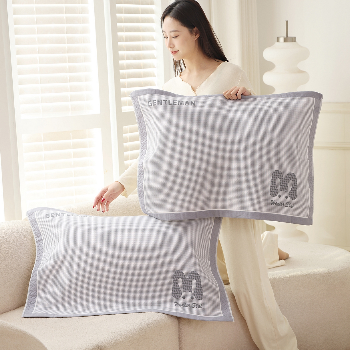 91家纺网 家纺一手货源 找家纺 朴尔家纺-毛巾被 2026新品小清新纯棉色织高密多层纱布枕巾 千鸟长耳兔-灰