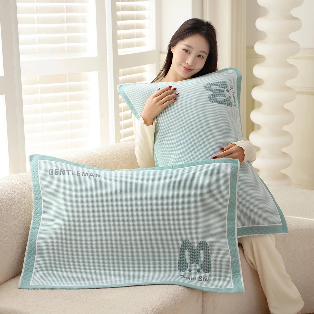 91家纺网 家纺一手货源 找家纺 朴尔家纺-毛巾被 2026新品小清新纯棉色织高密多层纱布枕巾 千鸟长耳兔-绿