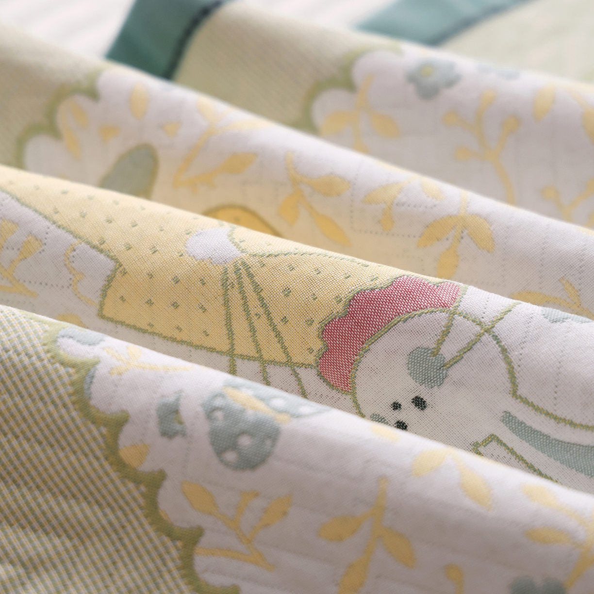 91家纺网 家纺一手货源 找家纺 朴尔家纺-毛巾被 2026新品小清新纯棉色织高密多层纱布枕巾 幸福时光-绿