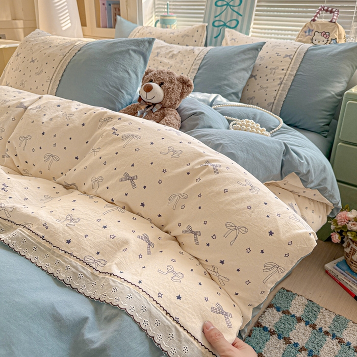 91家纺网 家纺一手货源 找家纺 逸林家纺《原希尔顿逸林》 2026新款春款古法水洗棉法式立体全棉花边拼接款四件套学生三件套单品被套枕套 雨沫