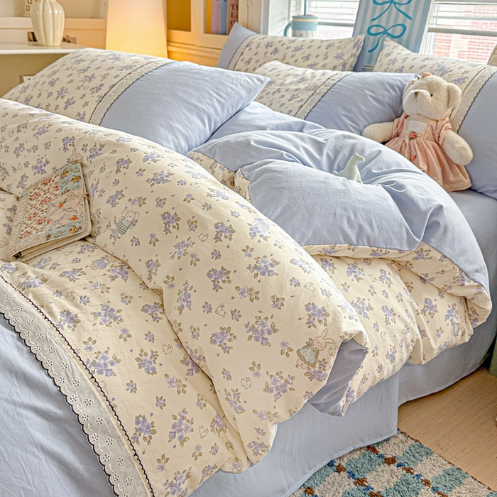 91家纺网 家纺一手货源 找家纺 逸林家纺《原希尔顿逸林》 2026新款春款古法水洗棉法式立体全棉花边拼接款四件套学生三件套单品被套枕套 兔子园