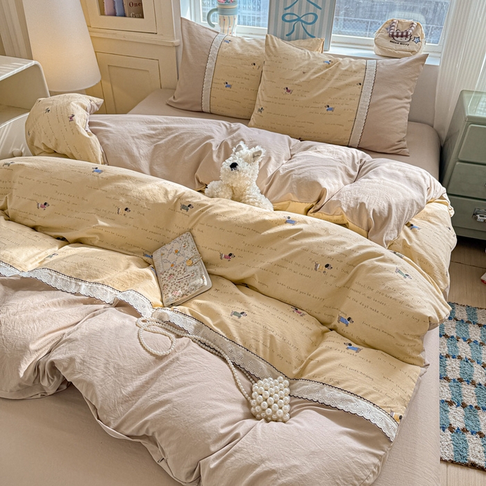 91家纺网 家纺一手货源 找家纺 逸林家纺《原希尔顿逸林》 2026新款春款古法水洗棉法式立体全棉花边拼接款四件套学生三件套单品被套枕套 狗狗家族