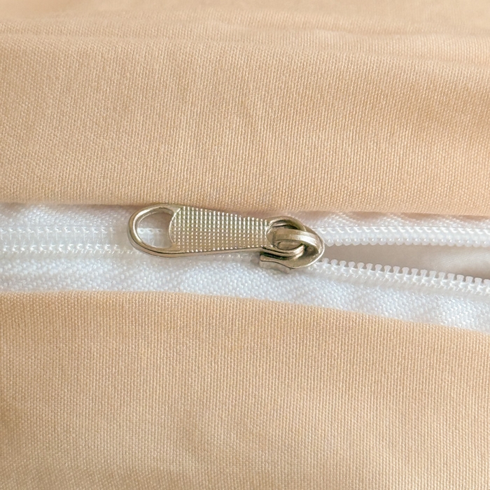 91家纺网 家纺一手货源 找家纺 逸林家纺《原希尔顿逸林》 2026新款春款古法水洗棉法式立体全棉花边拼接款四件套学生三件套单品被套枕套 花影