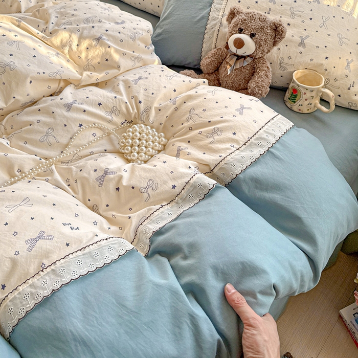 91家纺网 家纺一手货源 找家纺 逸林家纺《原希尔顿逸林》 2026新款春款古法水洗棉法式立体全棉花边拼接款四件套学生三件套单品被套枕套 雨沫