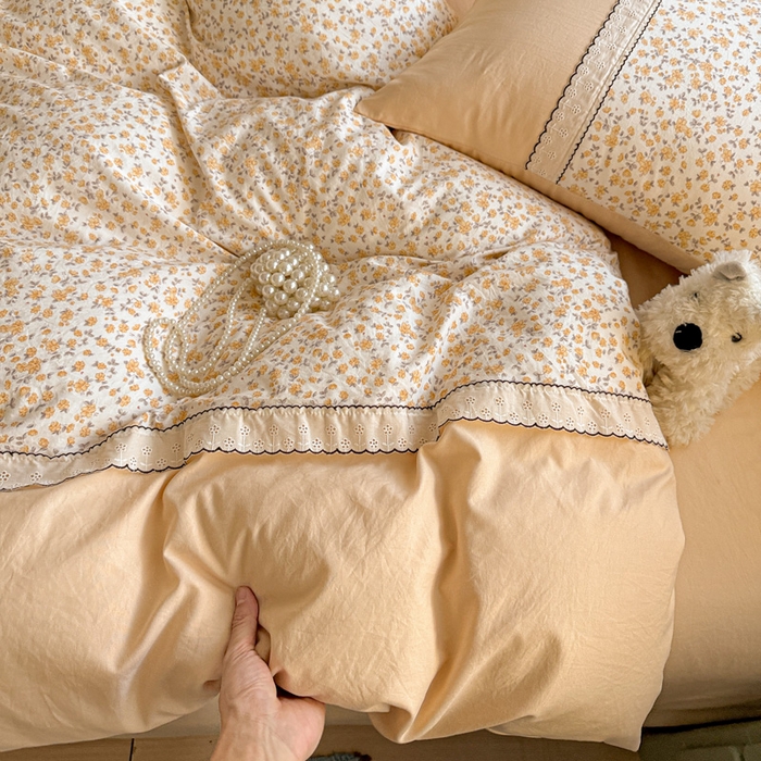 91家纺网 家纺一手货源 找家纺 逸林家纺《原希尔顿逸林》 2026新款春款古法水洗棉法式立体全棉花边拼接款四件套学生三件套单品被套枕套 花影