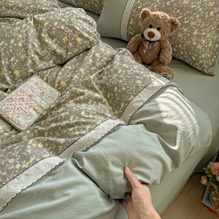 91家纺网 家纺一手货源 找家纺 逸林家纺《原希尔顿逸林》 2026新款春款古法水洗棉法式立体全棉花边拼接款四件套学生三件套单品被套枕套 知否