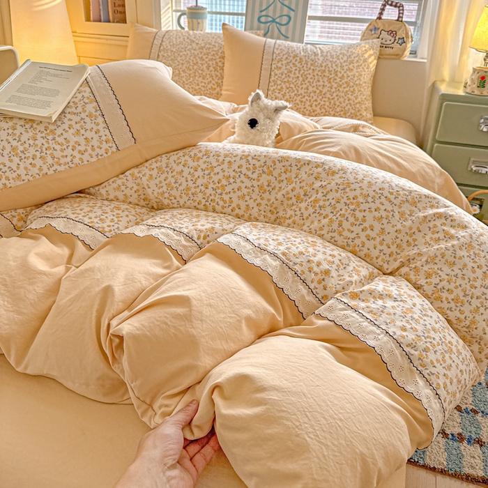 91家纺网 家纺一手货源 找家纺 逸林家纺《原希尔顿逸林》 2026新款春款古法水洗棉法式立体全棉花边拼接款四件套学生三件套单品被套枕套 花影
