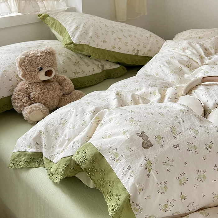 91家纺网 家纺一手货源 找家纺 逸林家纺《原希尔顿逸林》 2026新款春款古法水洗棉法式全棉花边四件套森系花边款四件套 叶初开