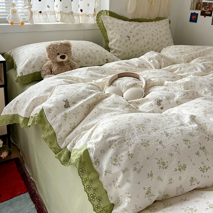 91家纺网 家纺一手货源 找家纺 逸林家纺《原希尔顿逸林》 2026新款春款古法水洗棉法式全棉花边四件套森系花边款四件套 叶初开