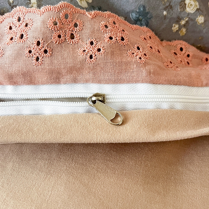 91家纺网 家纺一手货源 找家纺 逸林家纺《原希尔顿逸林》 2026新款春款古法水洗棉法式全棉花边四件套森系花边款四件套 桐秋兰