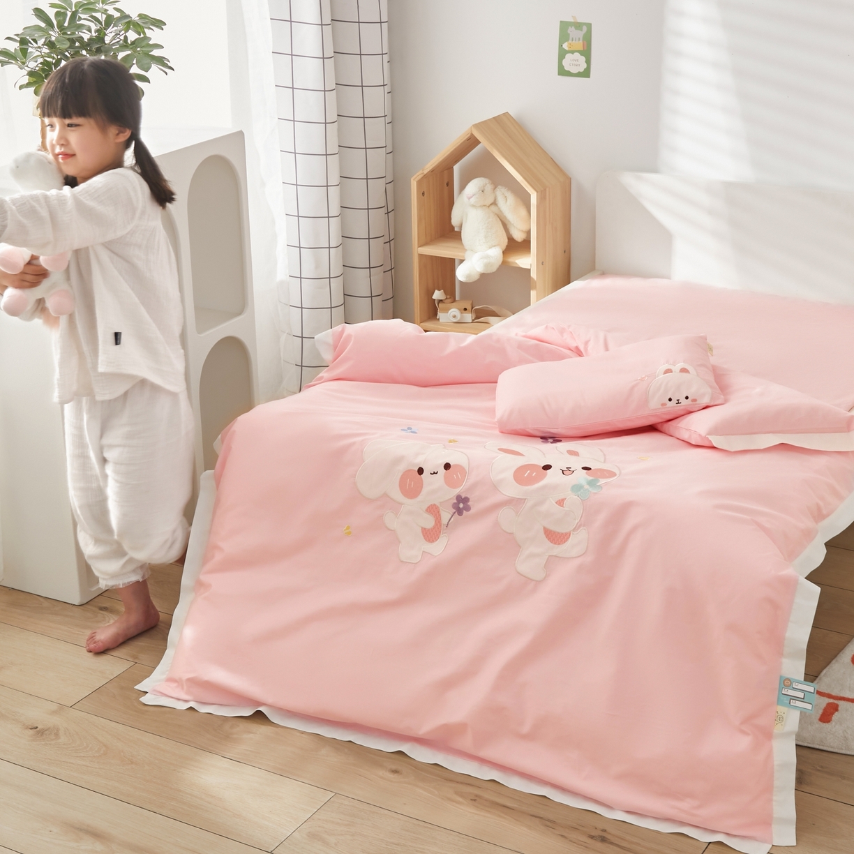 91家纺网 家纺一手货源 找家纺 （总）荷马之梦 2026新款A类60s长绒棉绣花幼儿园套件-萌享系列