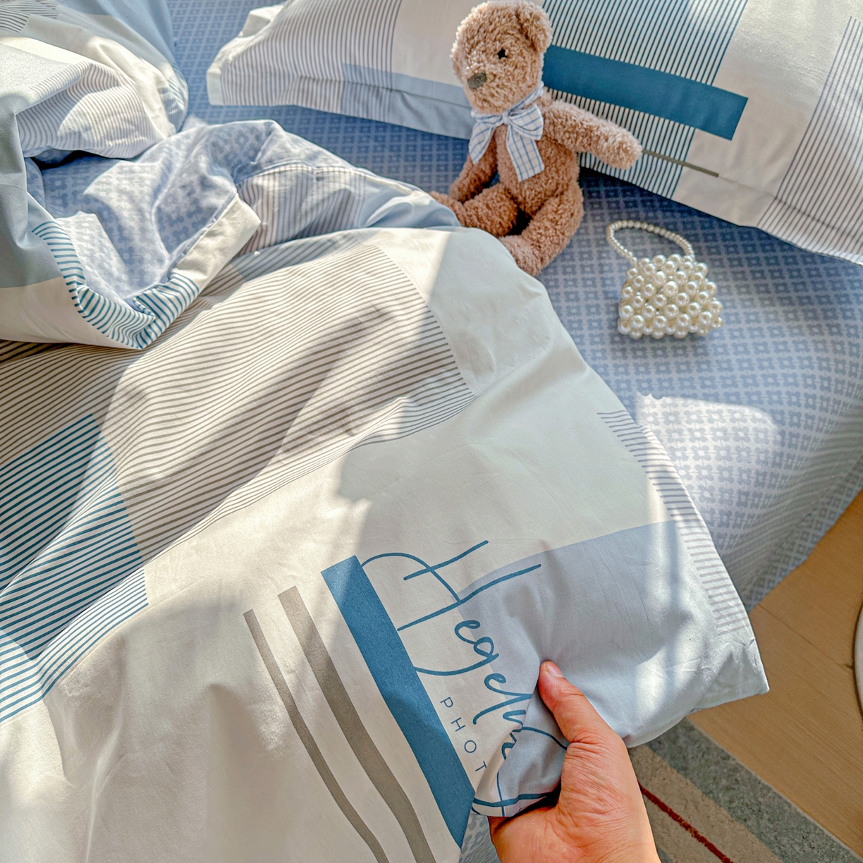 91家纺网 家纺一手货源 找家纺 佳汐蓝家纺 2026新款全棉纯棉加厚13376印花四件套 平行世界