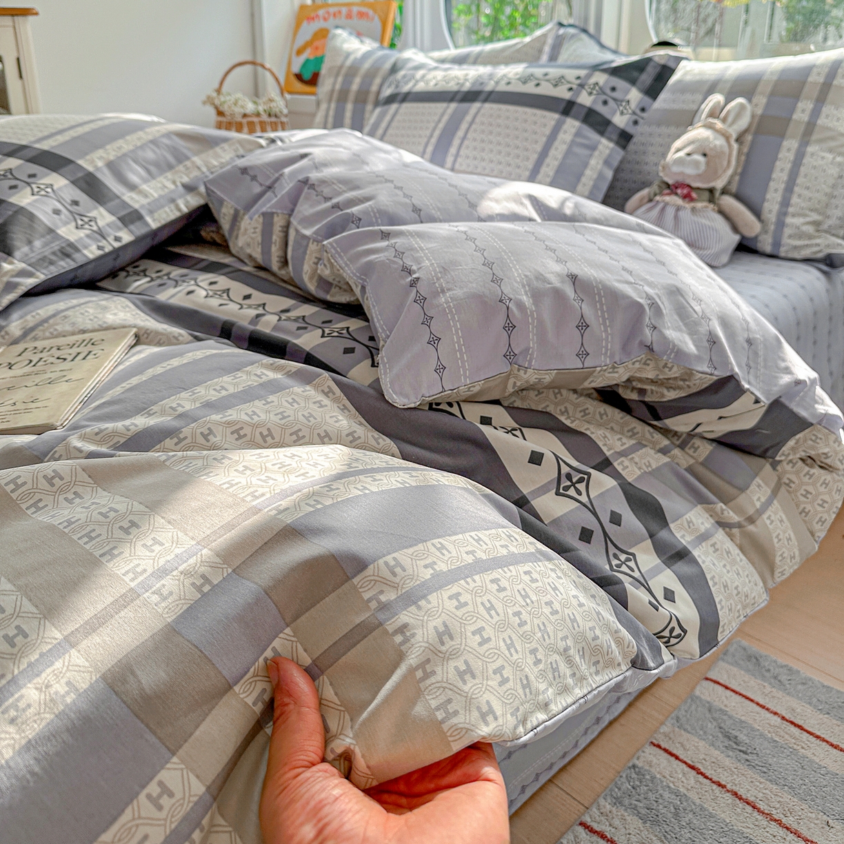 91家纺网 家纺一手货源 找家纺 佳汐蓝家纺 2026新款全棉纯棉加厚13376印花四件套 协奏曲