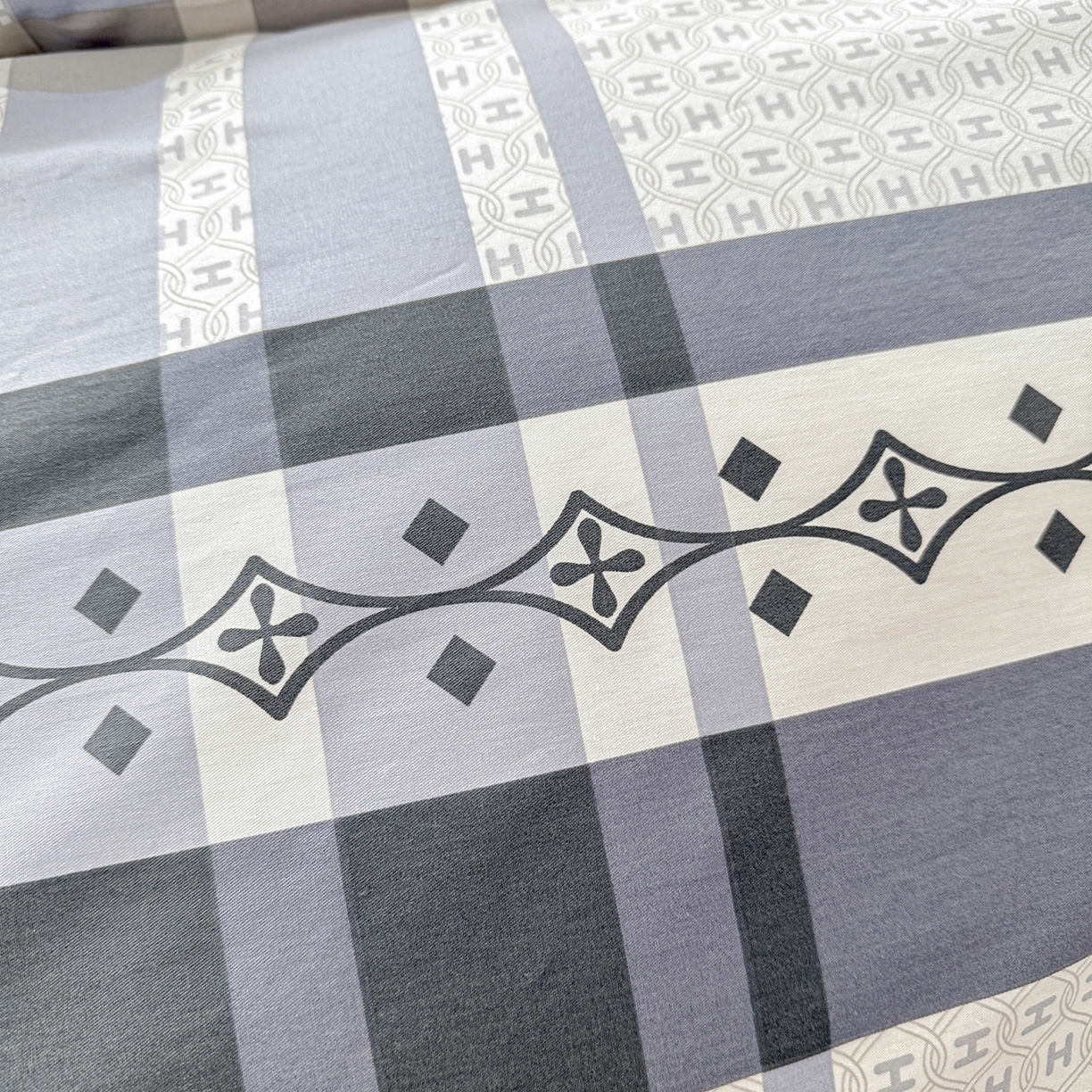 91家纺网 家纺一手货源 找家纺 佳汐蓝家纺 2026新款全棉纯棉加厚13376印花四件套 协奏曲