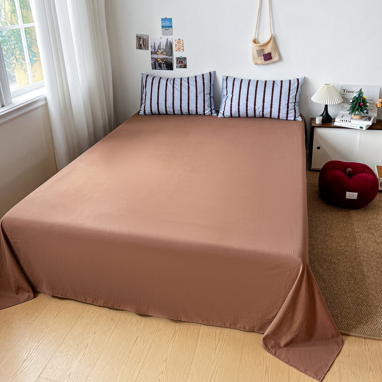 91家纺网 家纺一手货源 找家纺 逸林家纺《原希尔顿逸林》 2026新款简约印花古法水洗棉三件套拼色床单款学生三件套条纹被套单品三件套 墨染-蓝