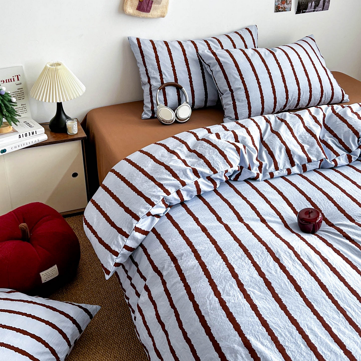 91家纺网 家纺一手货源 找家纺 逸林家纺《原希尔顿逸林》 2026新款简约印花古法水洗棉三件套拼色床单款学生三件套条纹被套单品三件套 墨染-蓝