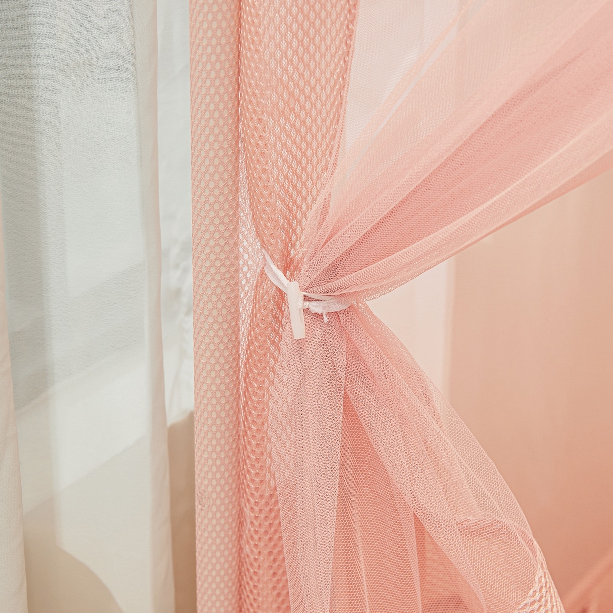 91家纺网 家纺一手货源 找家纺 雪姿家纺 2026新款T+U型刺绣花边床笠回底款三开门外穿坐床蚊帐-坐床樱桃 刺绣花边樱桃-温馨粉玉