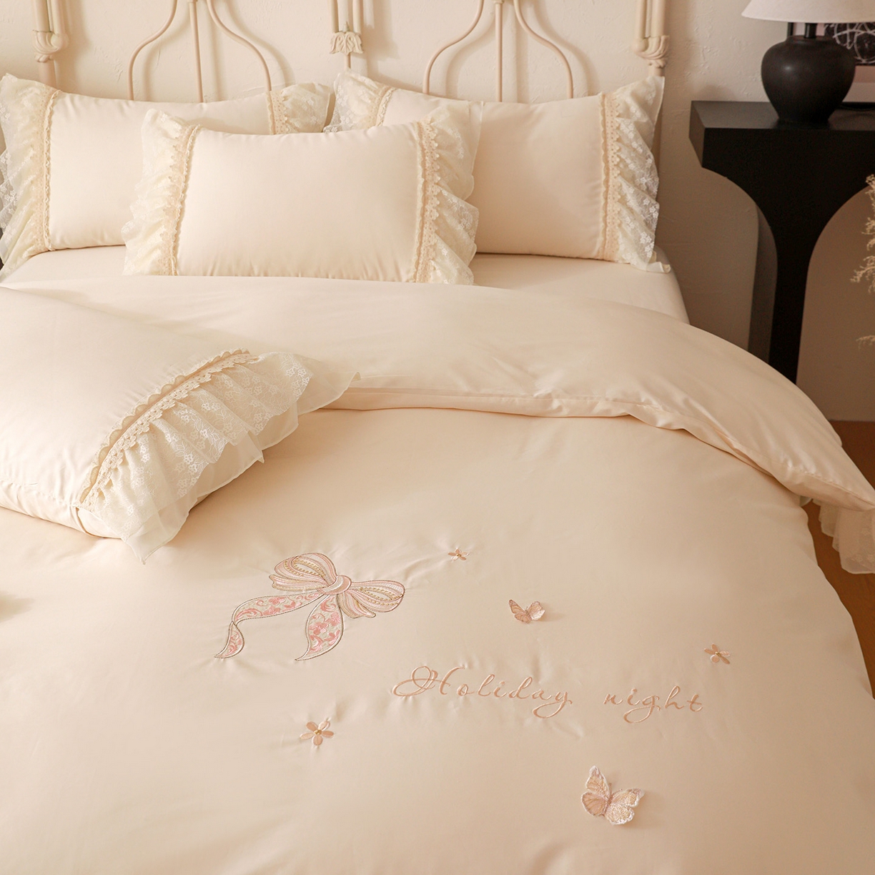 91家纺网 家纺一手货源 找家纺 迪欧芙 2026新款长绒棉全棉纯棉刺绣床单款四件套-巴黎甜梦 巴黎甜梦-奶油黄