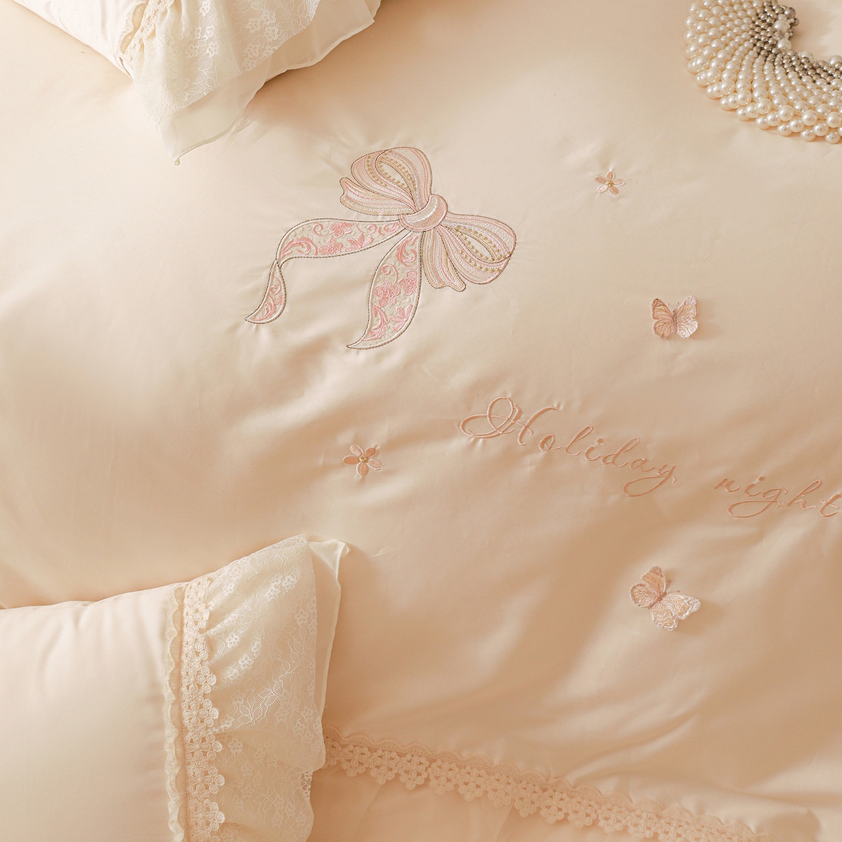 91家纺网 家纺一手货源 找家纺 迪欧芙 2026新款长绒棉全棉纯棉刺绣床单款四件套-巴黎甜梦 巴黎甜梦-奶油黄